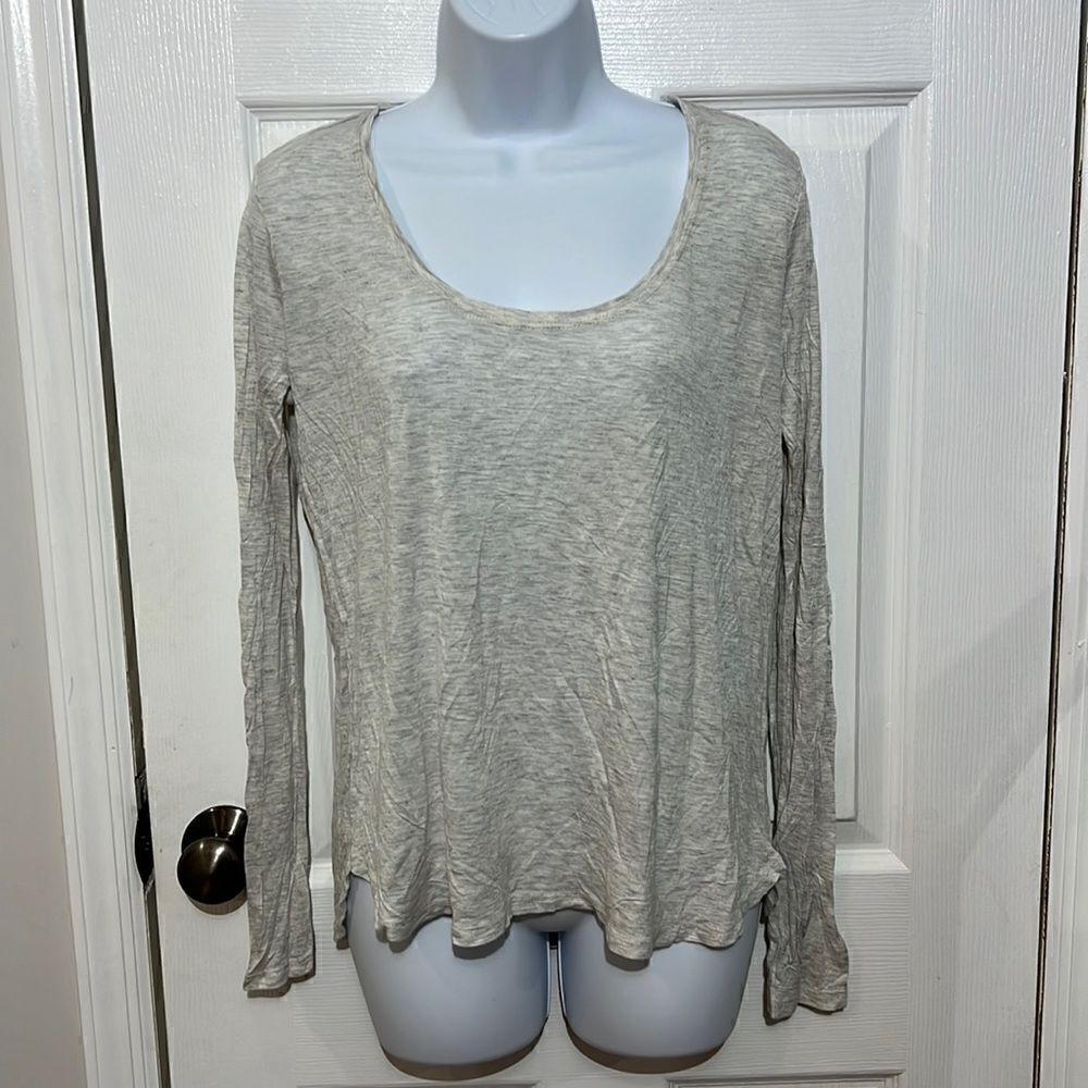 Max studio Long sleeve shirt size M
